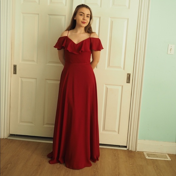 Size 6 Burgundy (Red) Elegant long dress! - Picture 5 of 5
